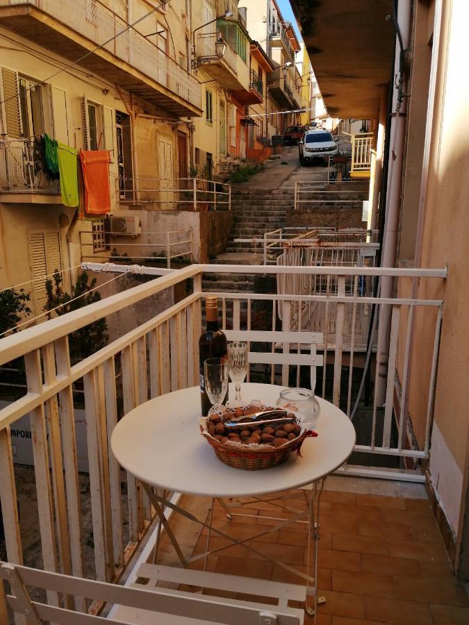 La Casa Del Corso Bed & Breakfast Aragona Dış mekan fotoğraf